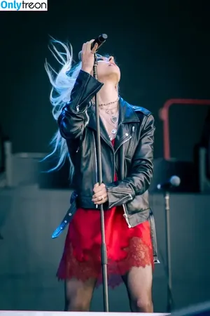 Taylor Momsen / aryelsoul / taylormomsen nude photo #0893