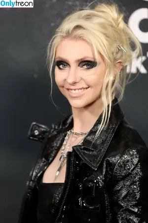Taylor Momsen / aryelsoul / taylormomsen фото голая #0942
