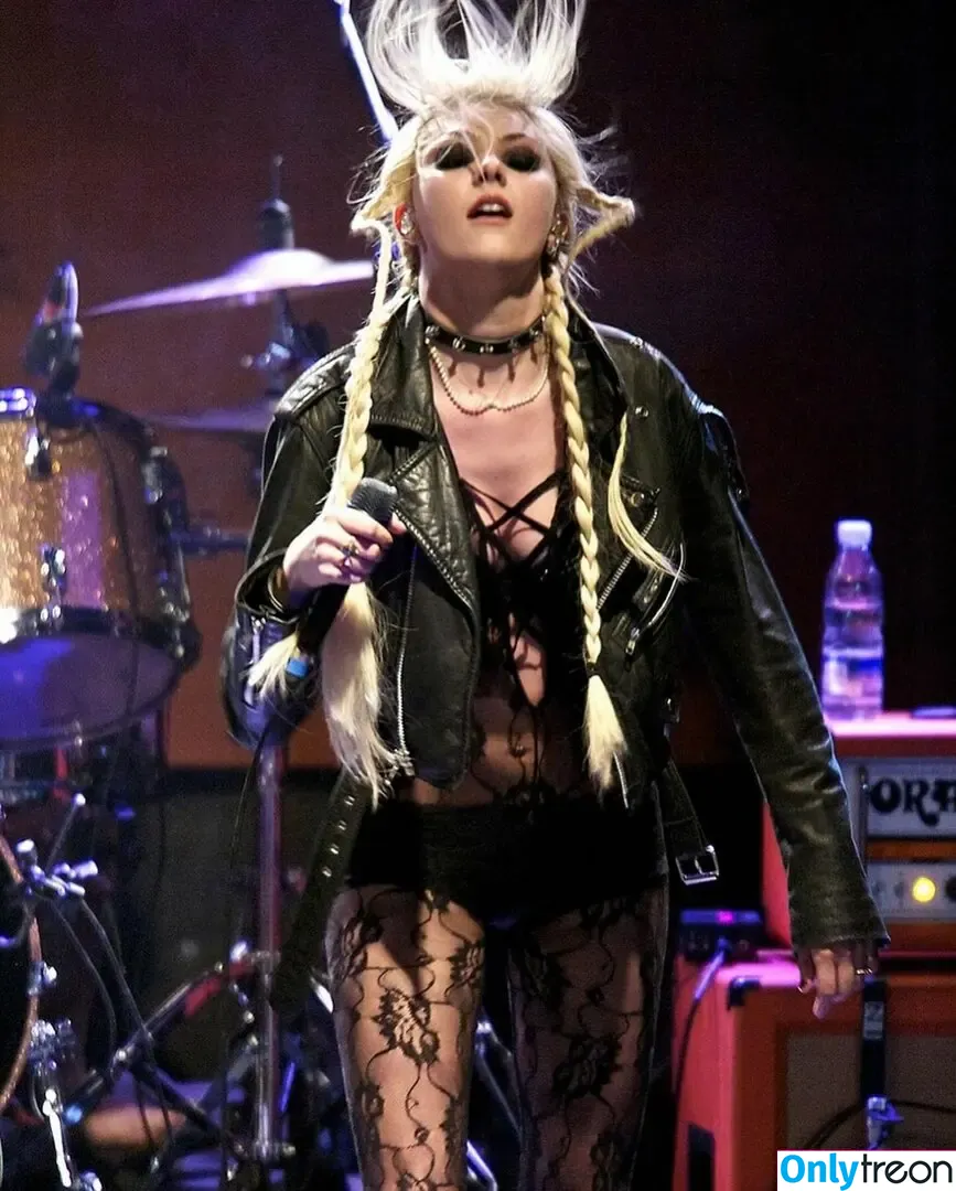 Taylor Momsen nude photo #0690 (aryelsoul / taylormomsen)