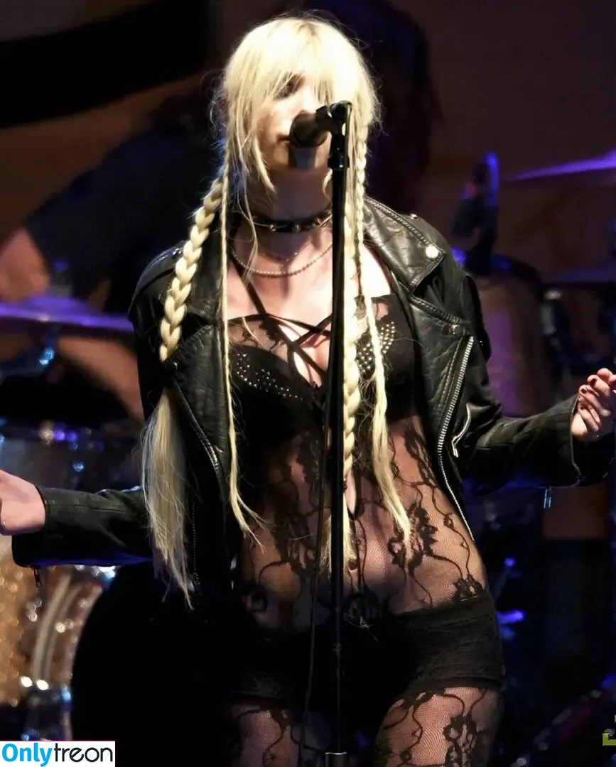 Taylor Momsen nude photo #0693 (aryelsoul / taylormomsen)