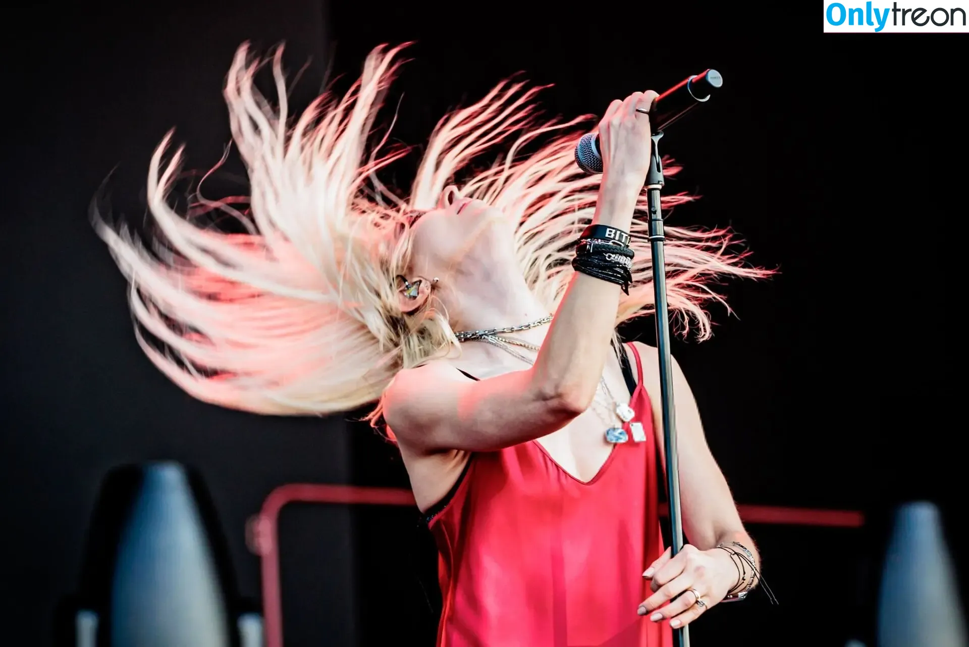 Taylor Momsen голая photo #0917 (aryelsoul / taylormomsen)
