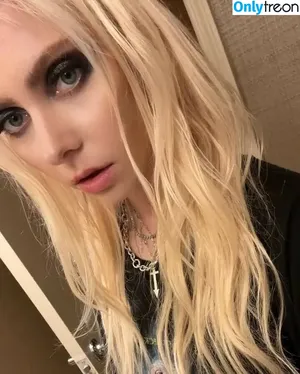 Taylor Momsen / aryelsoul / taylormomsen nude photo #1047