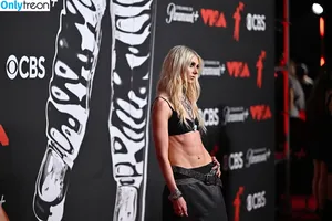 Taylor Momsen / aryelsoul / taylormomsen nude photo #1153
