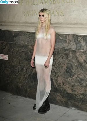 Taylor Momsen / aryelsoul / taylormomsen nude photo #1160