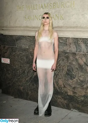 Taylor Momsen / aryelsoul / taylormomsen nude photo #1162