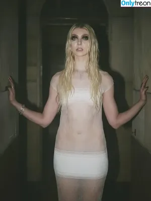 Taylor Momsen / aryelsoul / taylormomsen nude photo #1164