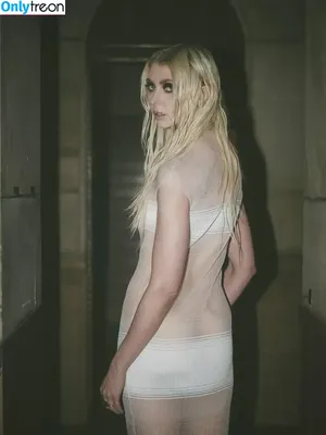 Taylor Momsen / aryelsoul / taylormomsen nude photo #1167