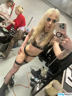 Taylor Momsen / aryelsoul / taylormomsen nude photo #1211