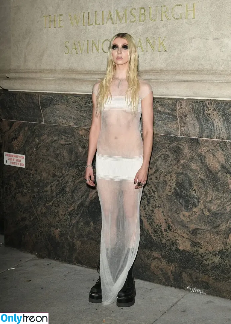 Taylor Momsen голая photo #1162 (116323412 / taylormomsen)