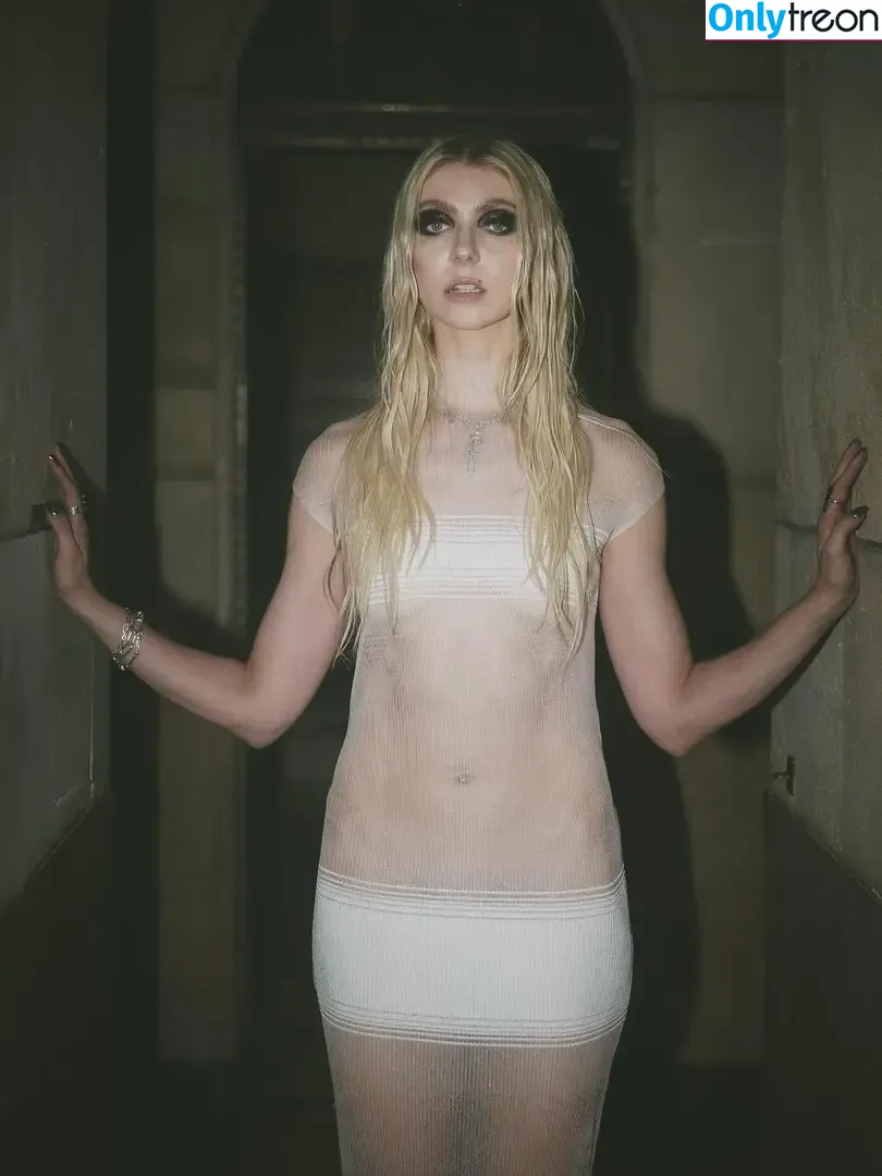Taylor Momsen голая photo #1164 (116323412 / taylormomsen)