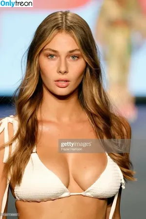 Taylor Morland / daiseybarnes / taylor.morland nude photo #0024