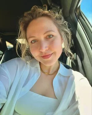 Taylor Tomlinson / taylortomlinson фото голая #0165
