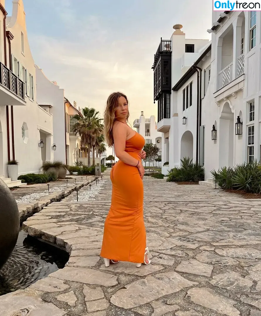 taylorenzz nude photo #0008 (trainwithtay)