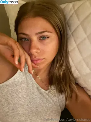taylorr.bby / bby.tylr nude photo #0001
