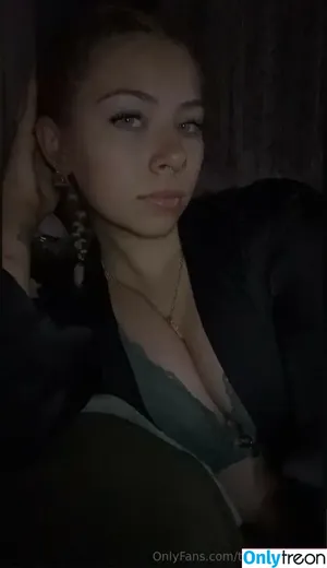 taylorr.bby / bby.tylr nude photo #0022