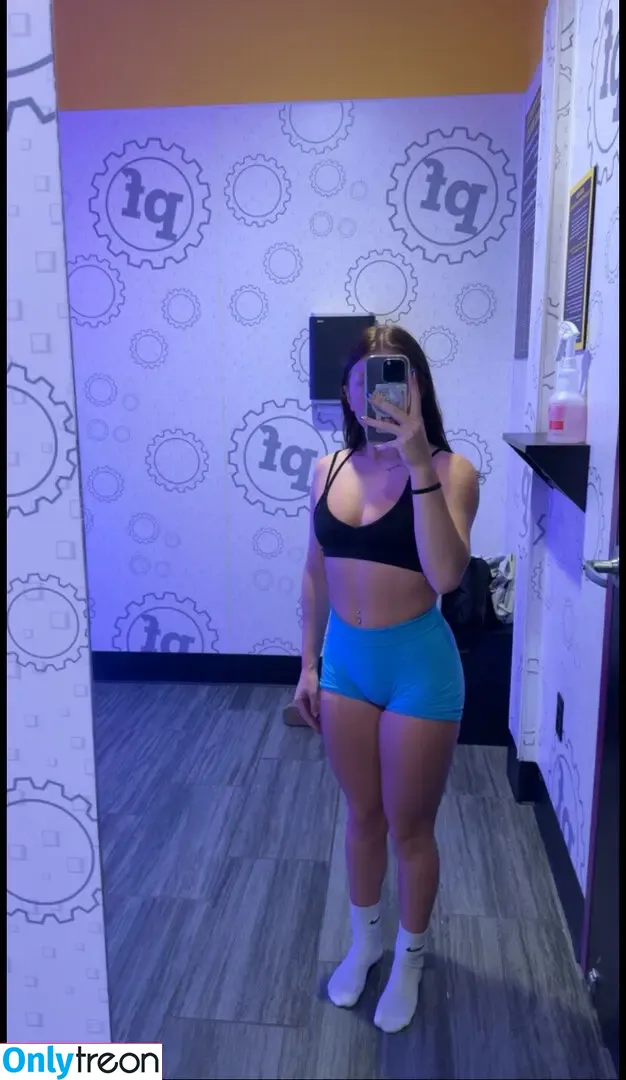 taylorschwenk nude photo #0012 (taylorrschwenk)