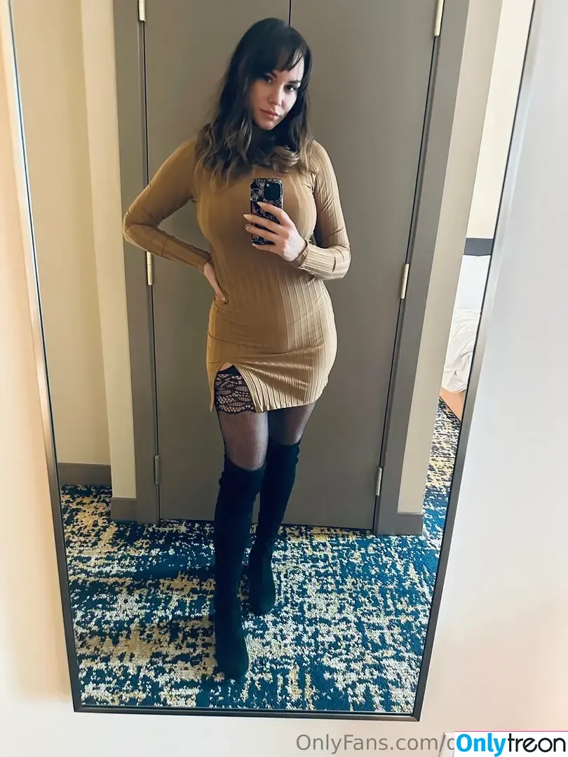 taylorvaughan nude photo #0019 (taylorvvaughn)