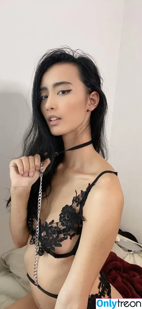 Tayszea nude photo #0026 (TayTheElfQueen / rosiesapothecary)