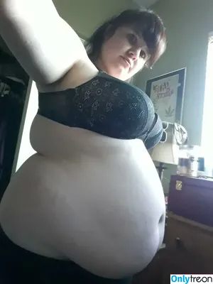 Taytay21 / bbtaytay21 nude photo #0008