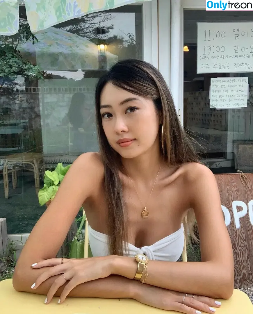 Tchaeyhan nude photo #0003 (Tchaeyhan)