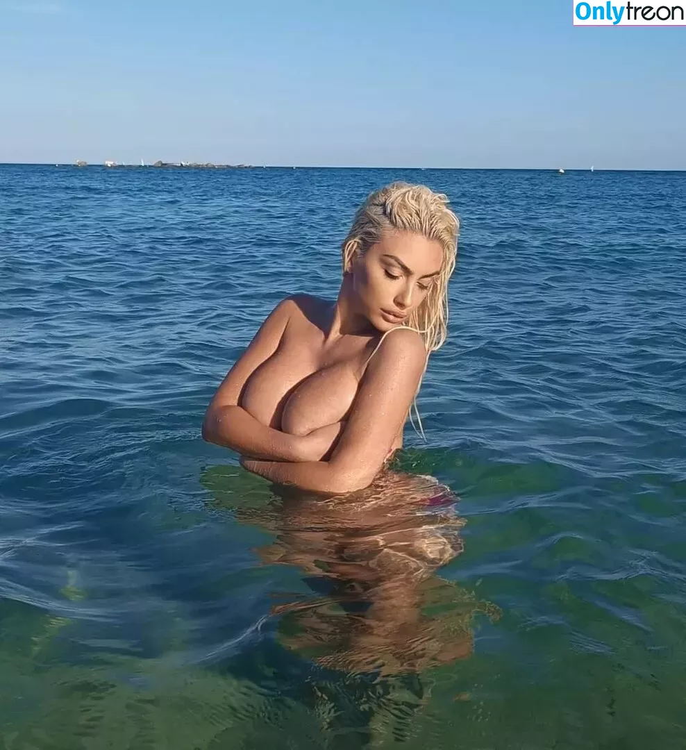 Tea Stoševska nude photo #0001 (teaisatease / teastosevska_official)