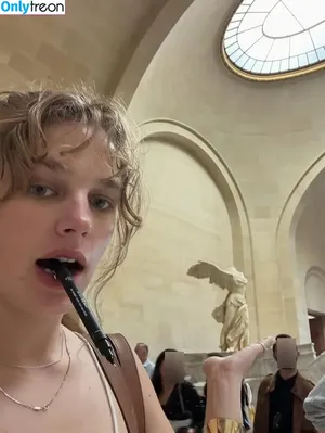 Teagan Croft / teagancroft фото голая #0245