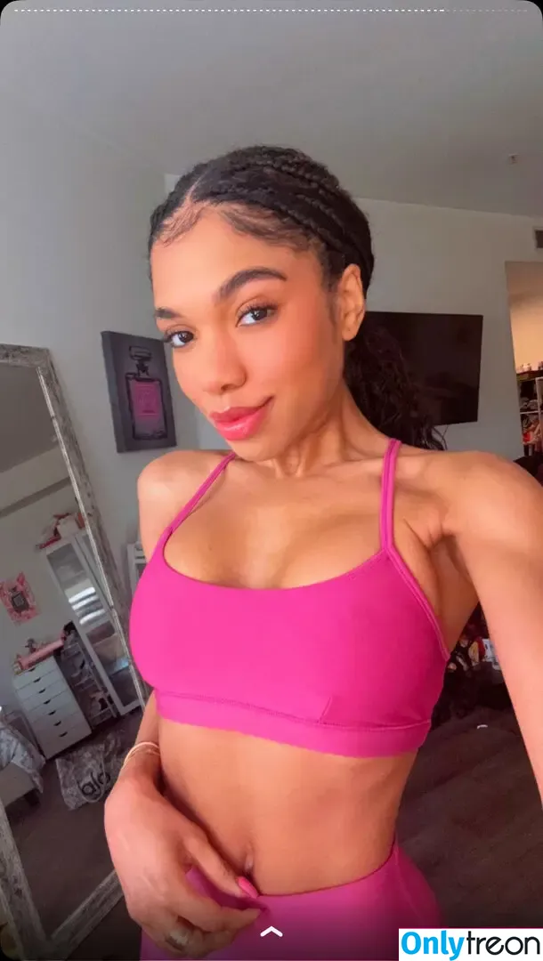 Teala Dunn nude photo #0415 (tlyteala / ttlyteala)