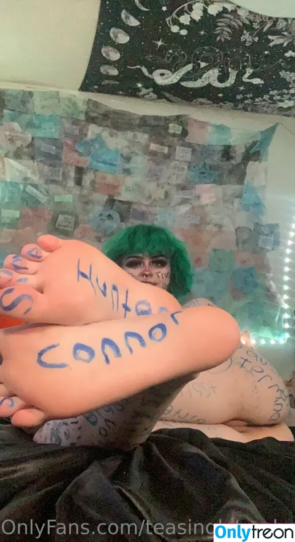 teasinglytrashed голая photo #0027 (sheiscelestee)