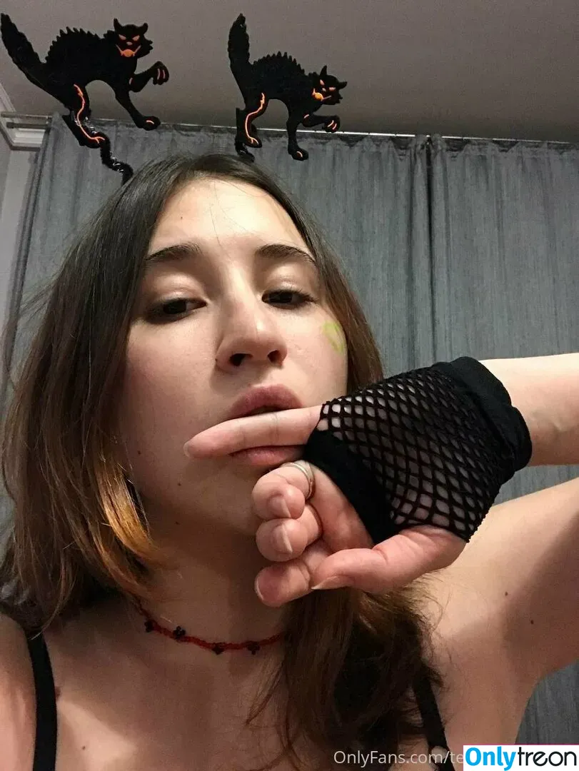 technoprincesss nude photo #0083 (technoprincesss)