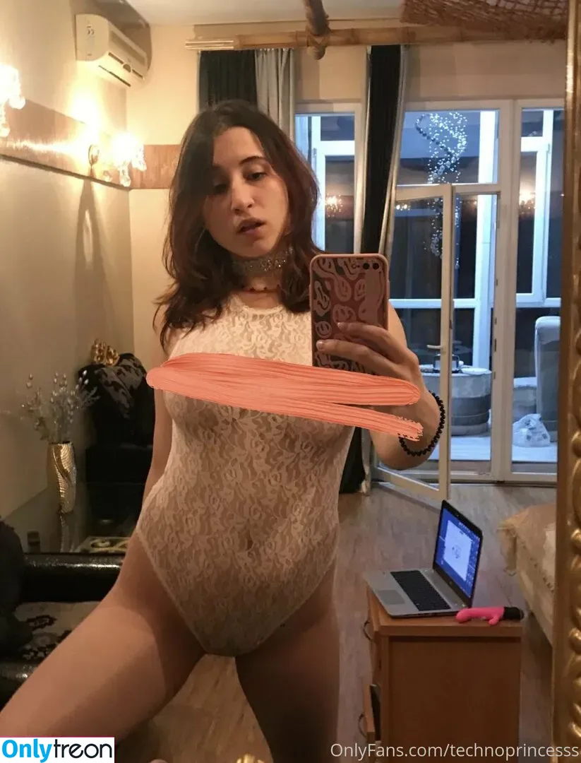 technoprincesss nude photo #0086 (technoprincesss)