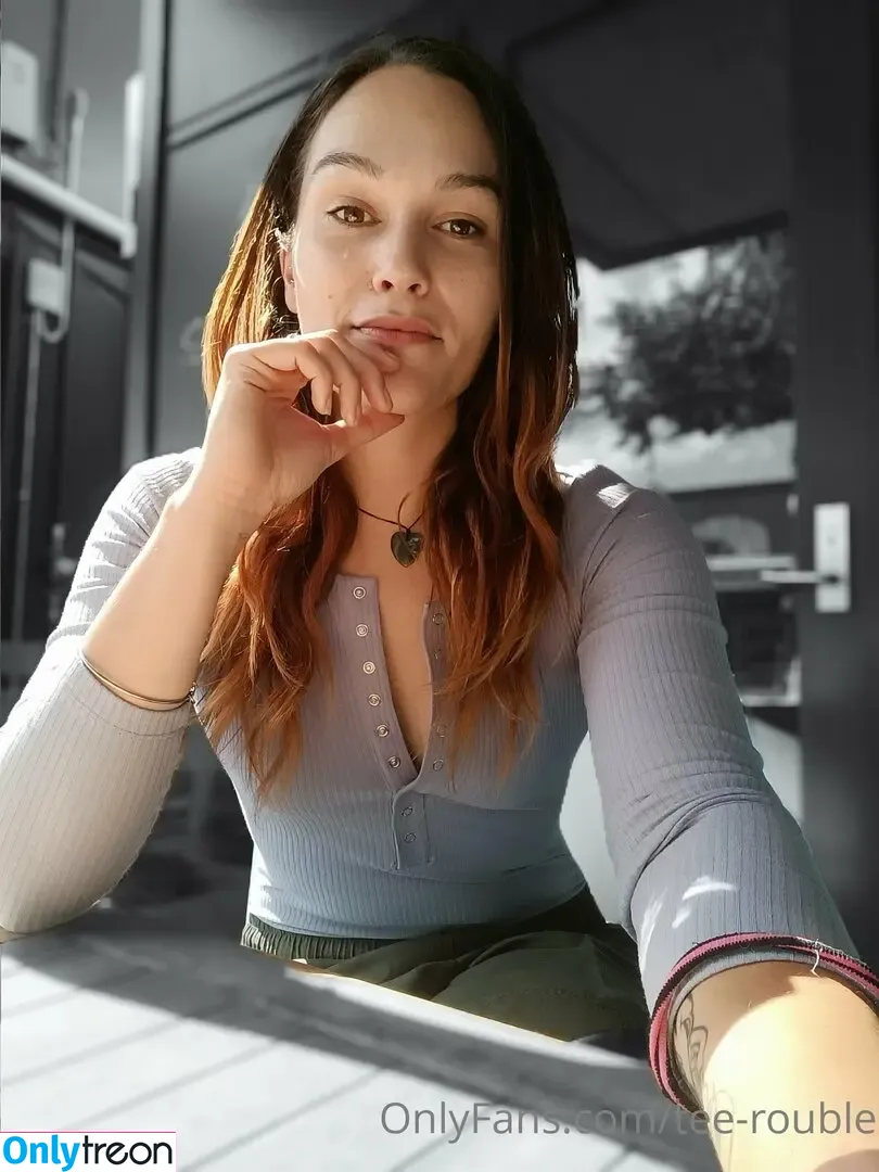 tee-rouble nude photo #0026 (desairablepeachxx)