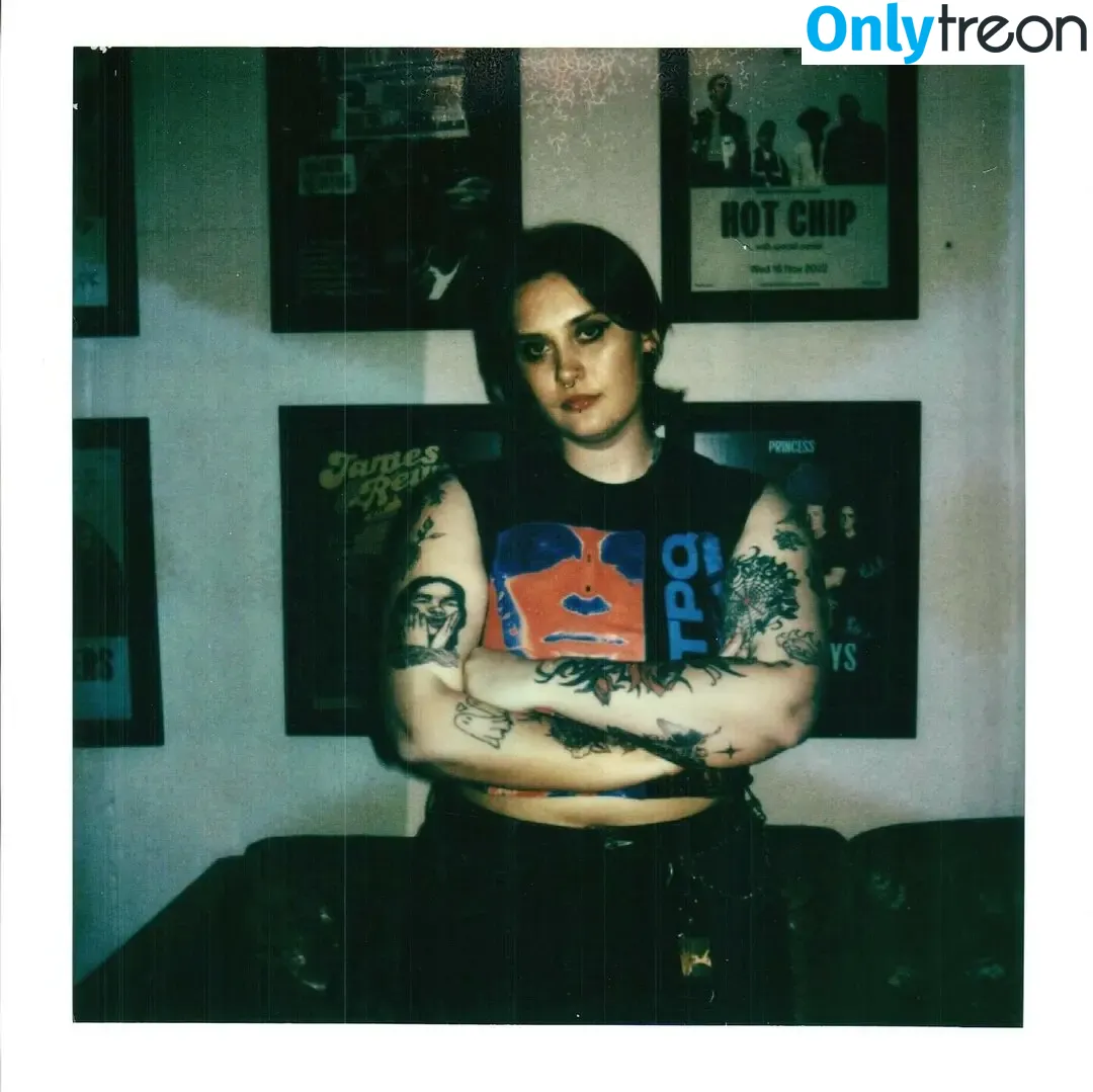 Teen Jesus & The Jean Teasers голая photo #0008 (teenjesusandthejeanteasers)