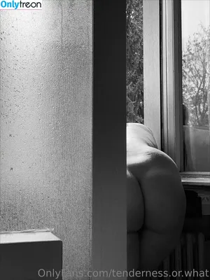  nude photo #0003