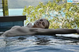 Teresa Palmer / teresapalmer фото голая #0010