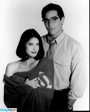 Teri Hatcher / officialterihatcher nude photo #0191
