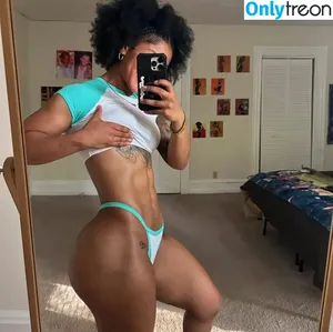 Tesfanesh Tomas / baddgaltess / tessfit__ nude photo #0008