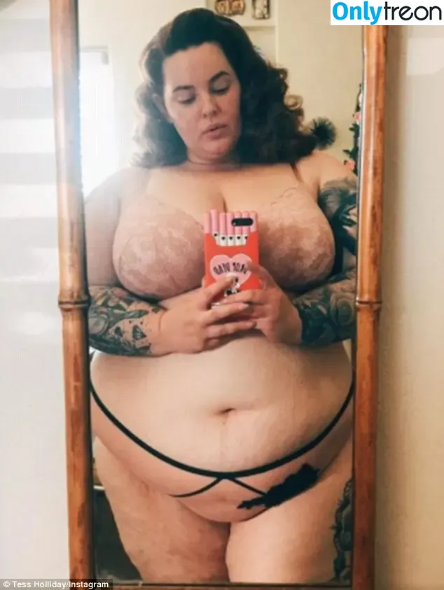 Tess Holliday nude photo #0001 (hollibae / tessholliday)