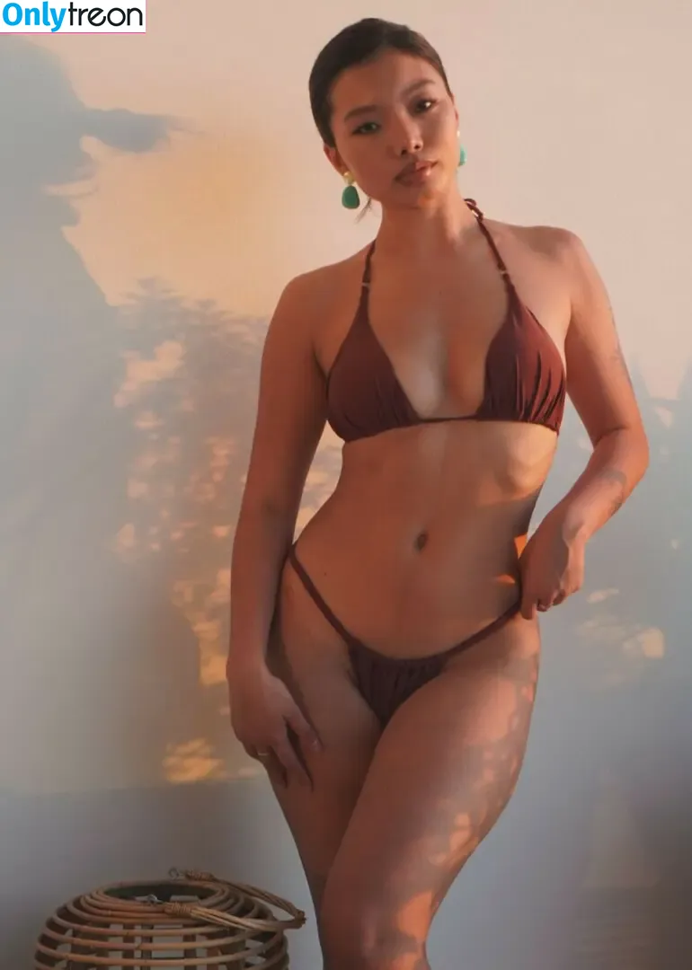 Tezepaldon nude photo #0004 (tenzinphelps / tezepaldon_)