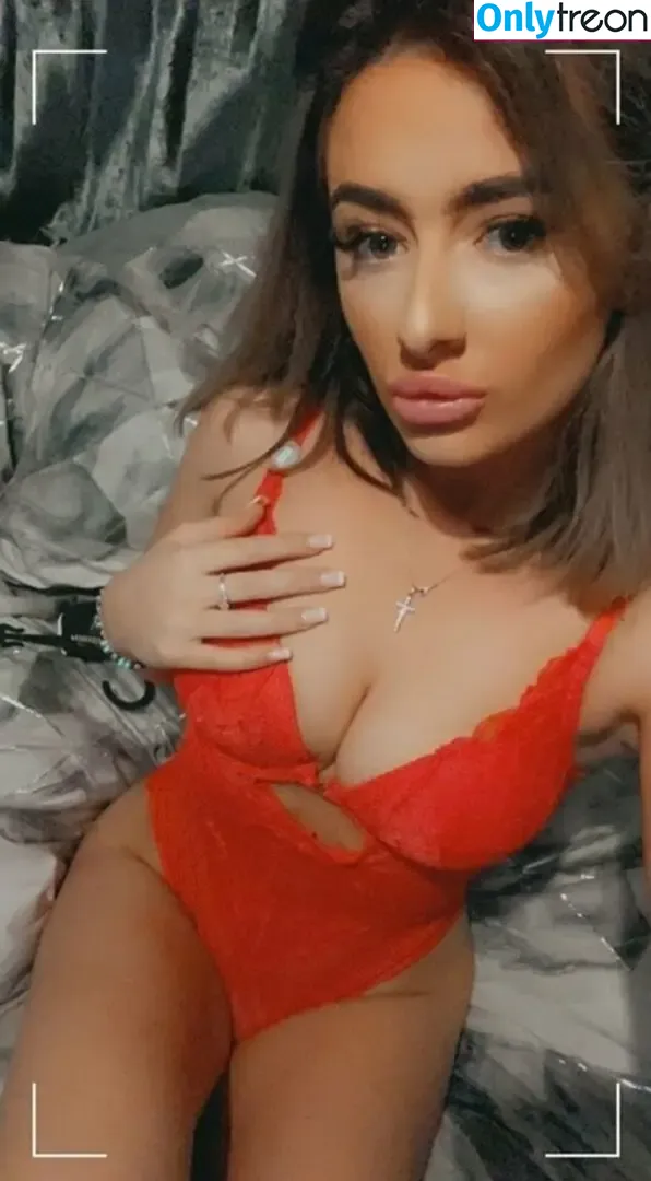 Tfrca Chloe nude photo #0006 (chloetrca / tfrccaa)