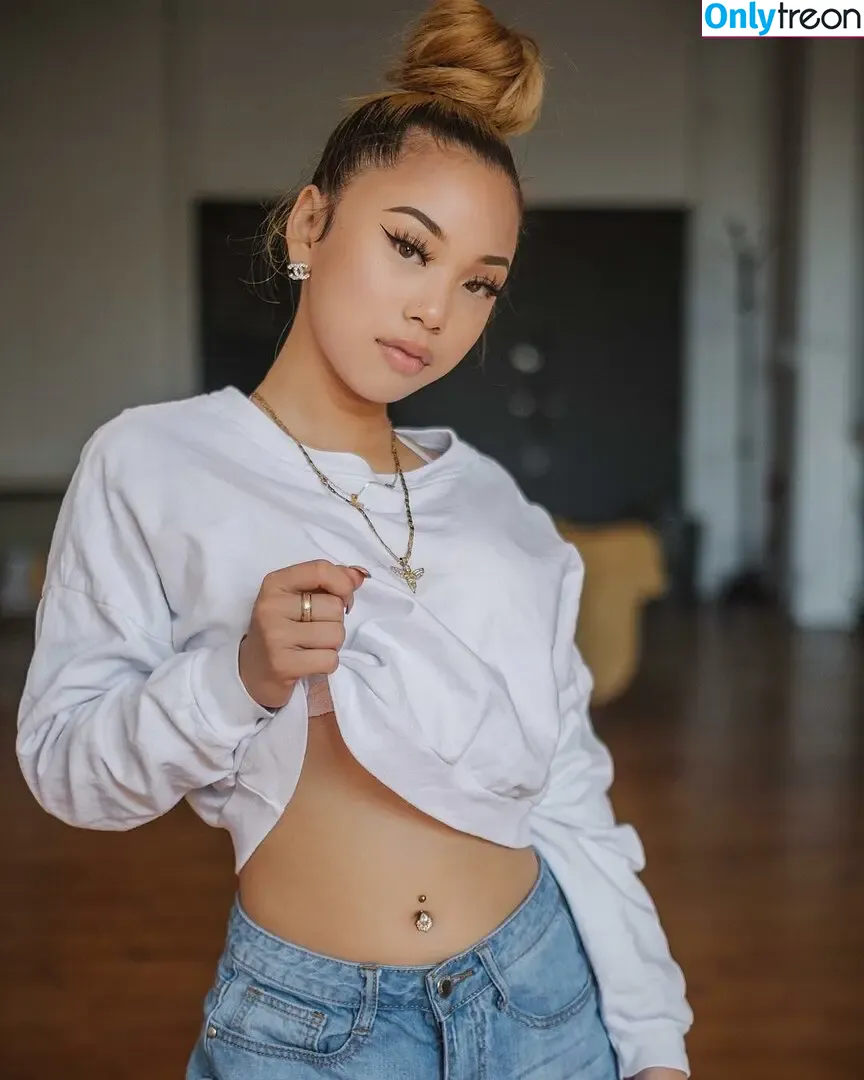 Thailiian голая photo #0025 (Jennifer Tran)