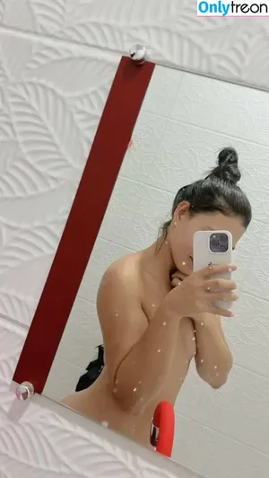 Thais Aruna / thais_aruna nude photo #0003