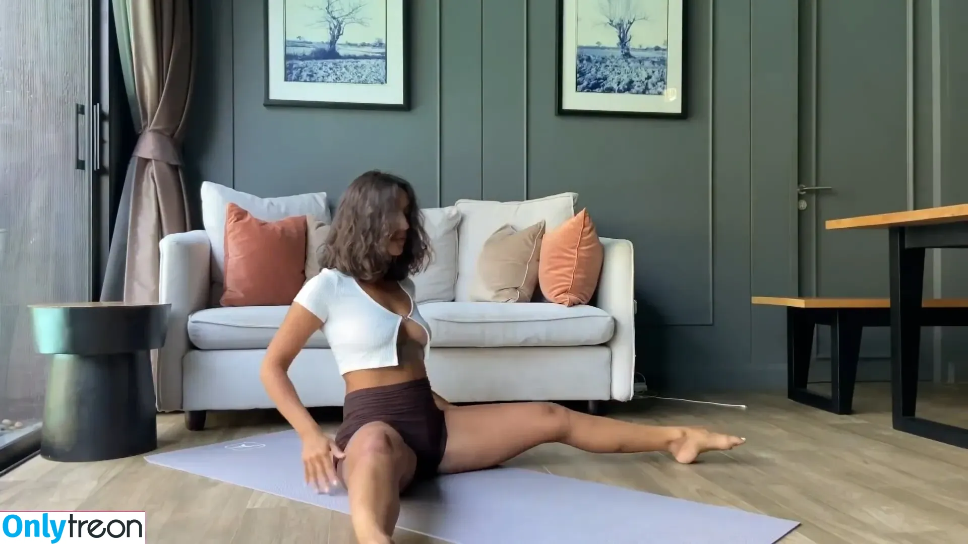 Thais-Yoga nude photo #0060 (Thaisyoga / extremely sexy / layla_yoga / thaisbpaim)