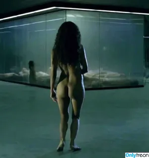 Thandie Newton / ThandiweNewton / thanddd nude photo #0151