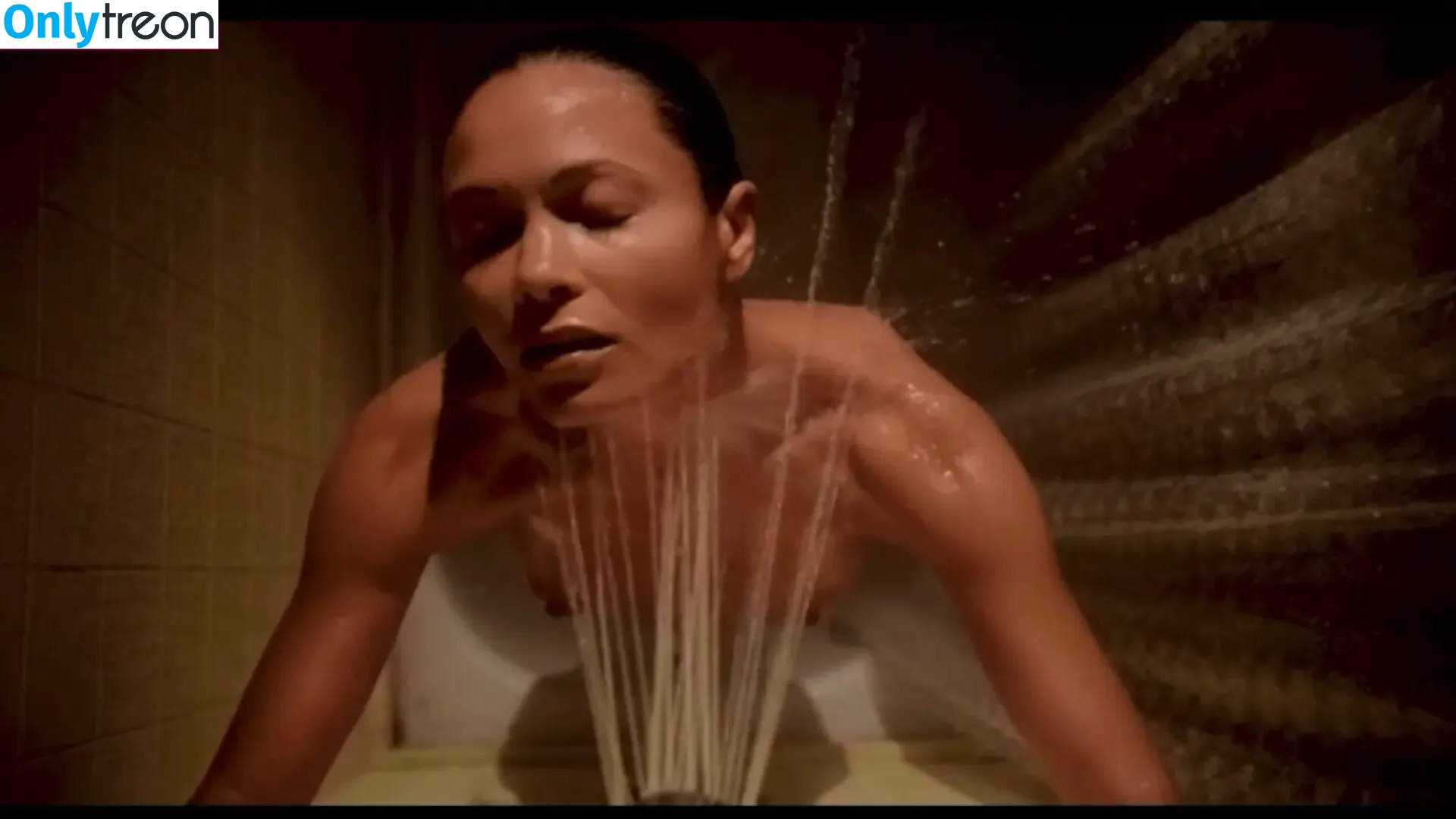 Thandie Newton nude photo #0132 (ThandiweNewton / thanddd)