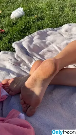 That Christian Mom / Vivi_Lane / thetrapphaus nude photo #0083