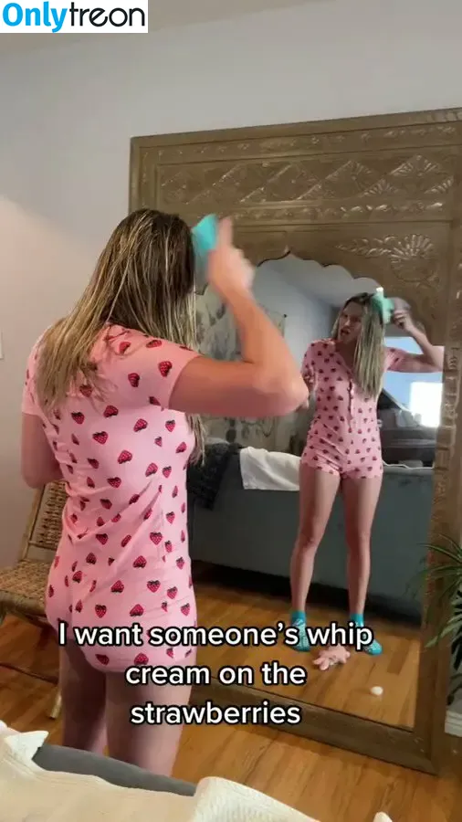That Christian Mom nude photo #0091 (Vivi_Lane / thetrapphaus)