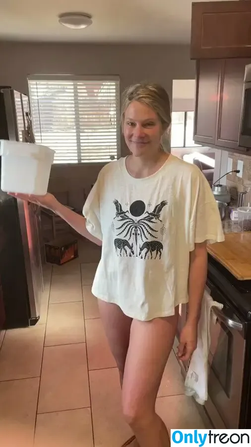 That Christian Mom nude photo #0095 (Vivi_Lane / thetrapphaus)