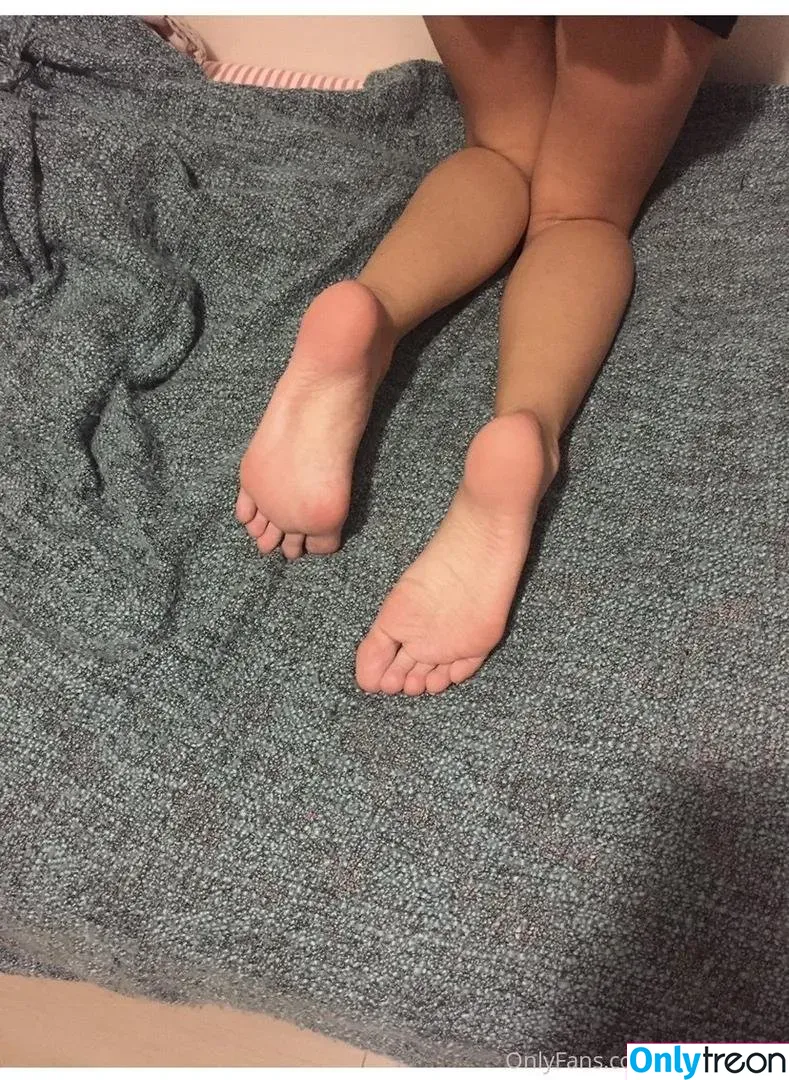 ThatAFeet nude photo #0003 (ThatAFeet)