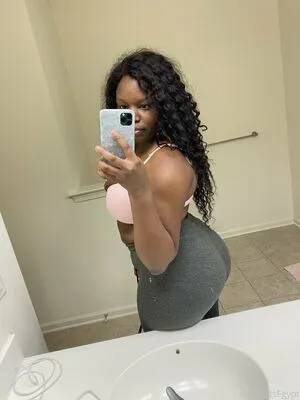 ThatChocoBxtch / thatchocobxtch2 nude photo #0036