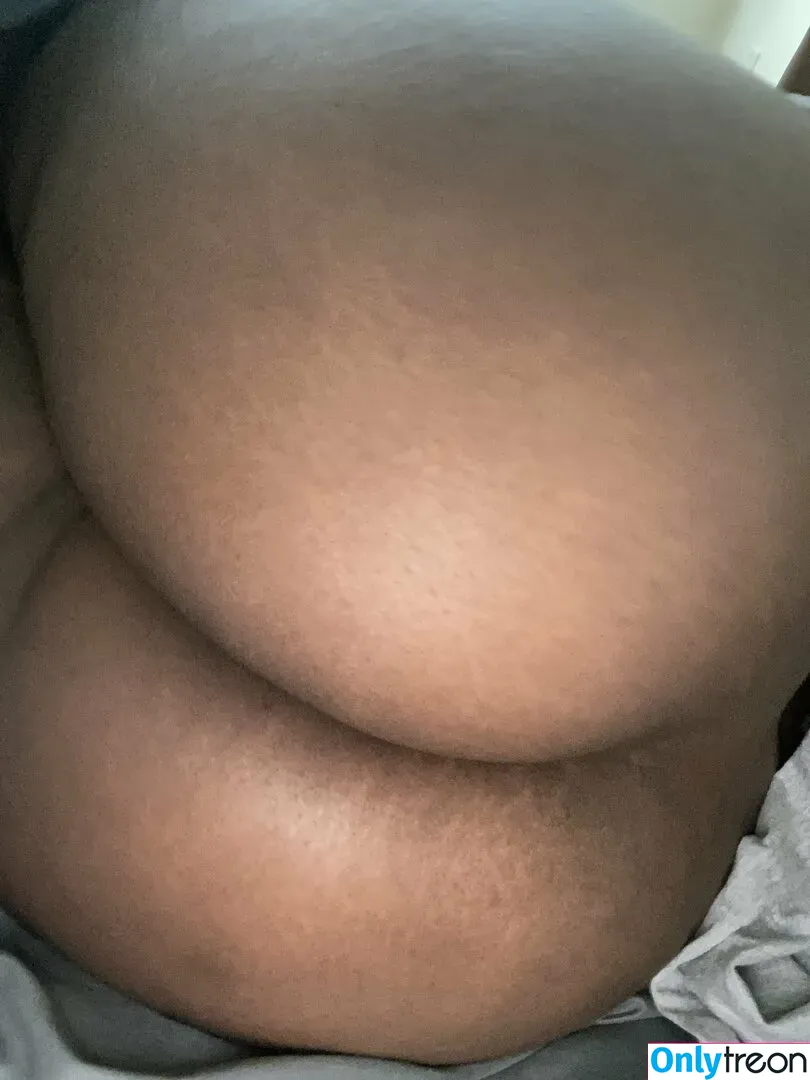 ThatChocoBxtch nude photo #0035 (thatchocobxtch2)